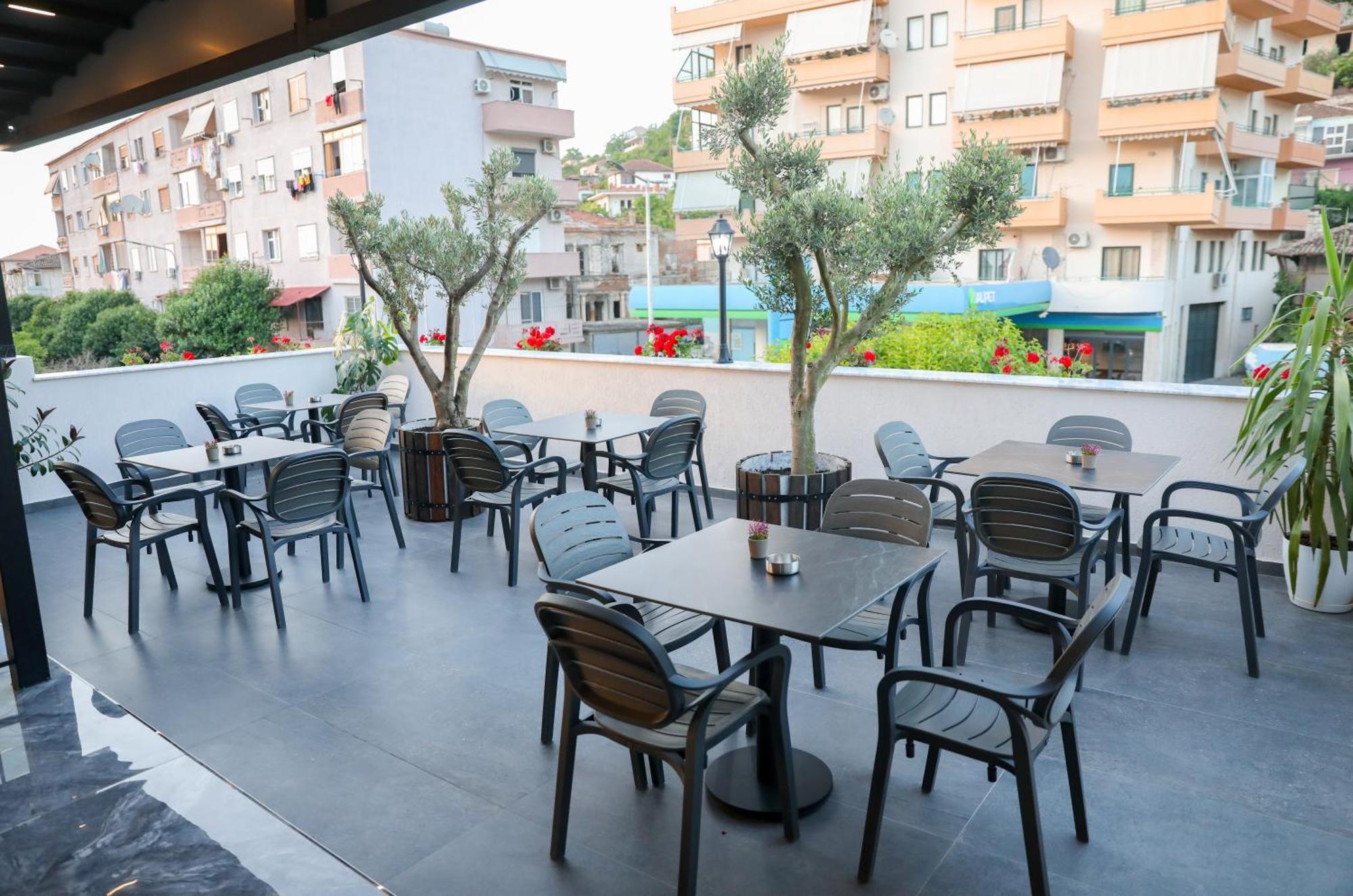Vila Franko بيرات المظهر الخارجي الصورة